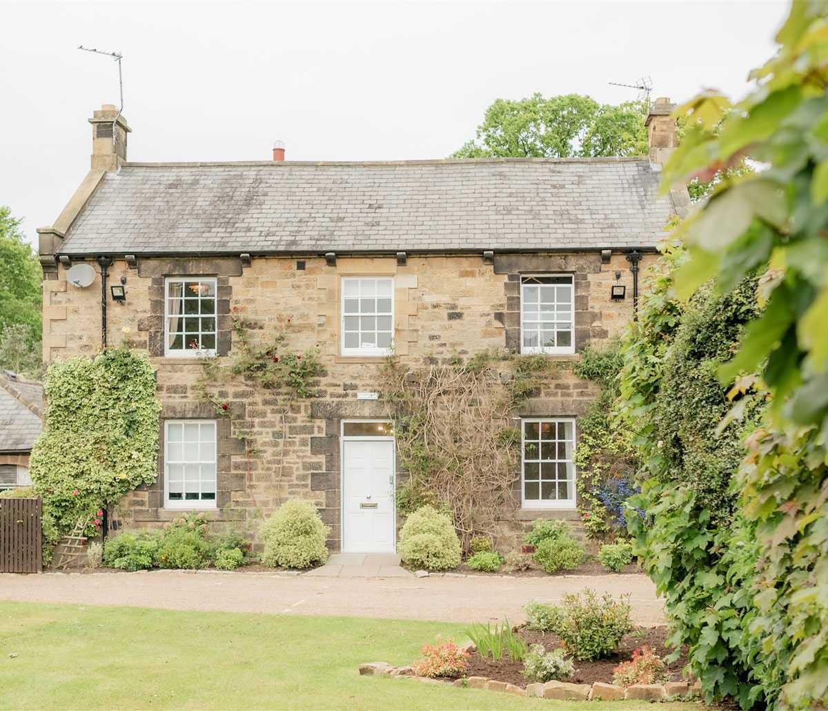 the-parlour-at-blagdon-wedding-venue